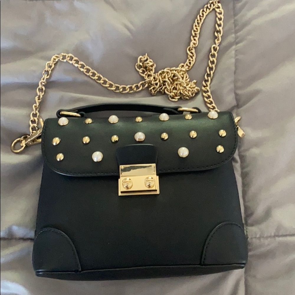Express Pearl Handbag